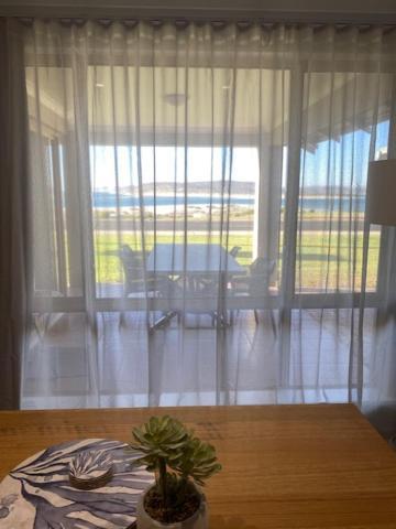 Pelican Shore Oceanfront Villa 6 칼바리 외부 사진